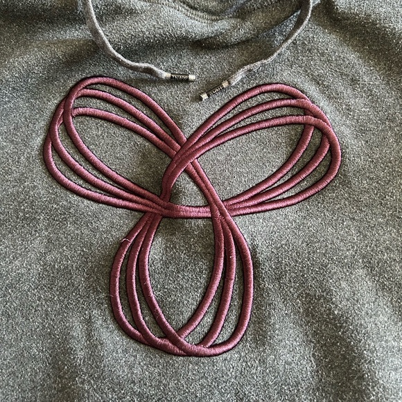 Aritzia - TNA Hoodie - Picture 3 of 3